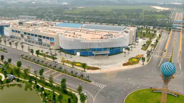 Trung tâm thương mại Vincom Megamall đã xây xong đang hoàn thiện nội ngoai thất