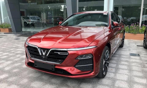 Phần đầu xe Vinfast lux A2.0 Mistiquye Red