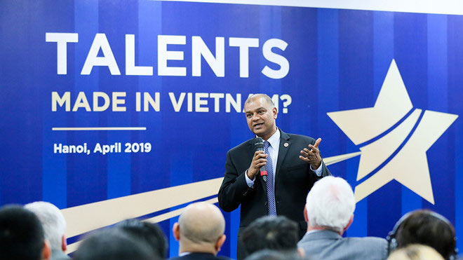 Hiệu trưởng đầu tiên của Trường đại học VinUni Hiệu trưởng đầu tiên của Trường đại học VinUni