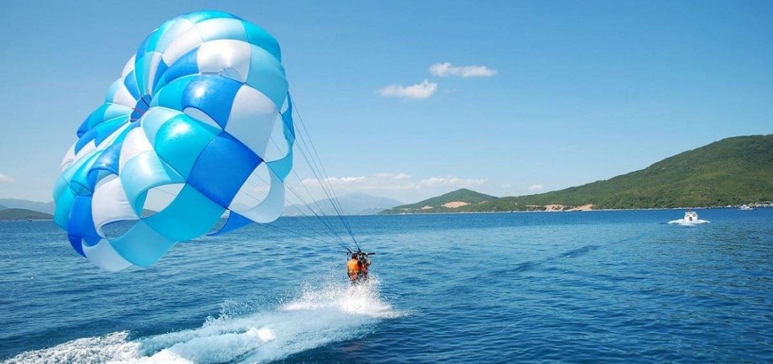 Sôi động cùng thể thao biển Sôi động cùng thể thao biển