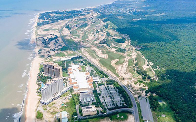 Đầu tiên là bán diện tích tại sân bay cũ